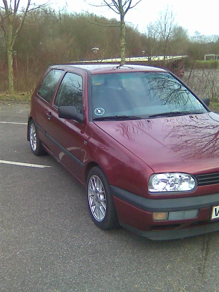 VW golf-3...totalskadet )-: billede 2