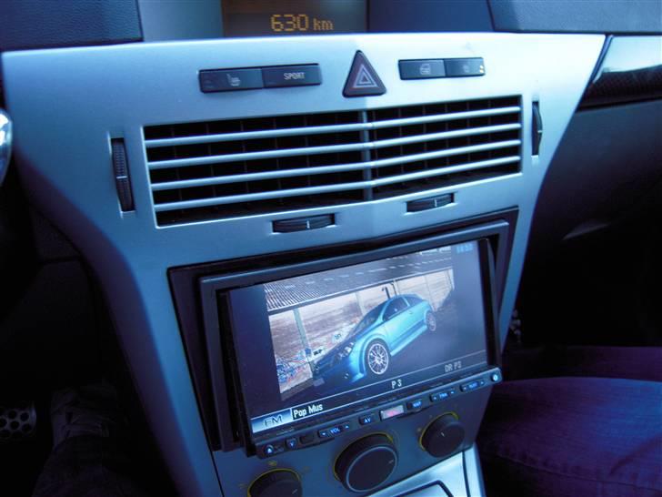 Opel Astra GTC OPC billede 18