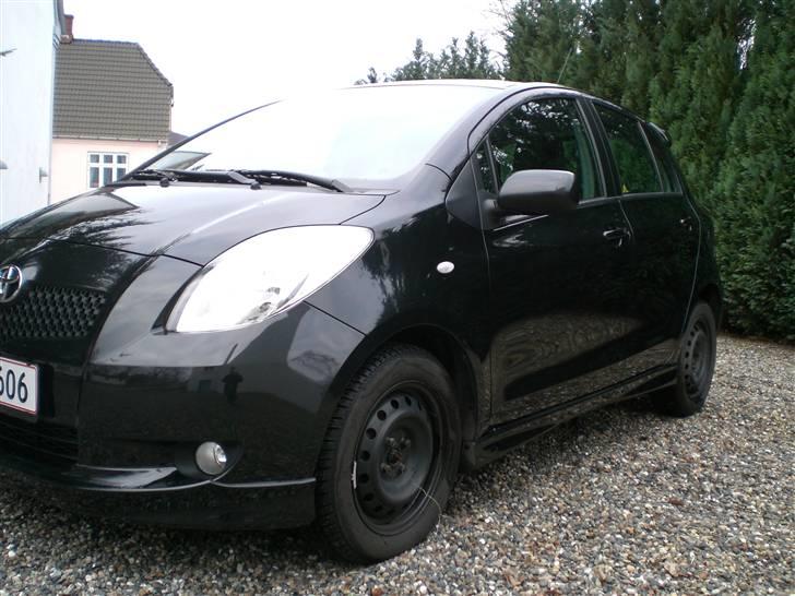 Toyota Yaris 1,3 Sol 5d SOLGT billede 4