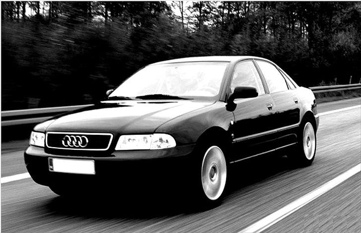 Audi A4 #Solgt# - Billedet er taget på vej til Audi A4 B5 træf i Odense 2010 billede 1