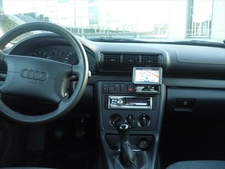 Audi A4 #Solgt# - set inde fra billede 5