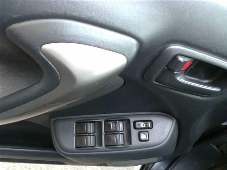 Toyota RAV4 2.0 D-4D (4x4) billede 13