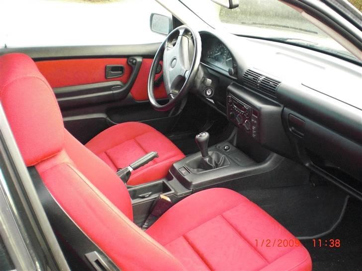 BMW 316i compact SOLGT billede 6