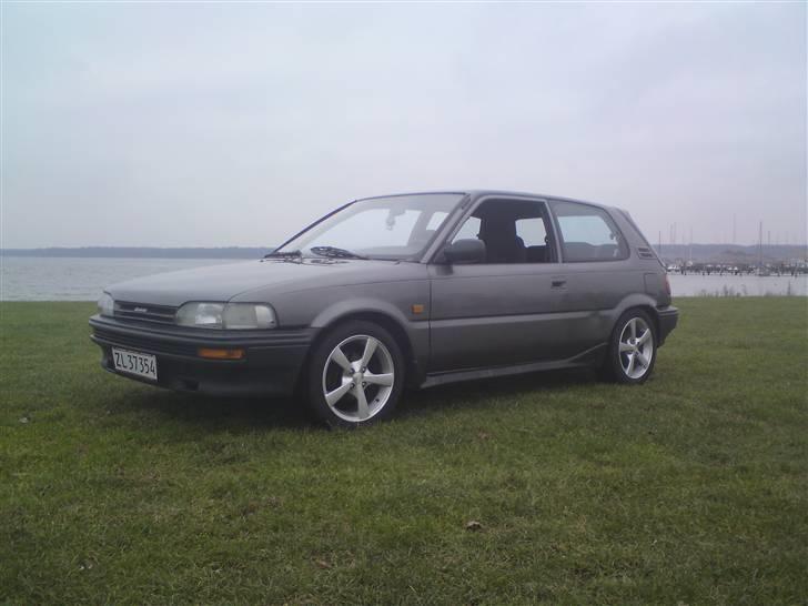 Toyota corolla 1,3 xli  Solgt billede 16