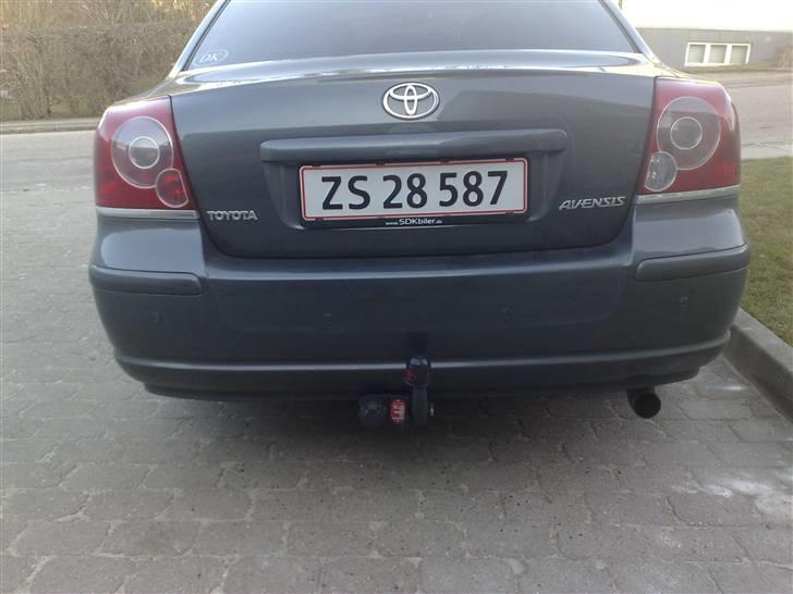 Toyota Avensis - Bagenden billede 5