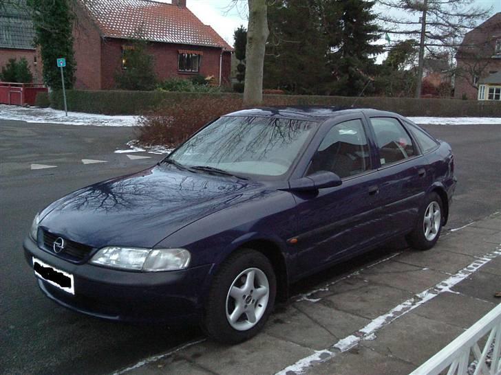 Opel Vectra-B ( Solgt ) billede 1