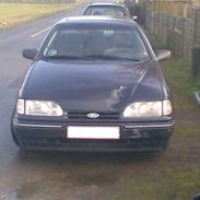 Ford Scorpio