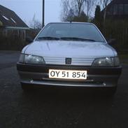 Peugeot 106