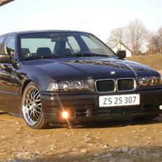 BMW 320i E36 (solgt)