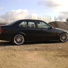 BMW 320i E36 (solgt)