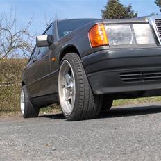 Mercedes Benz 190 E 2,6