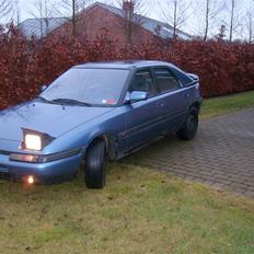 Mazda 323F BG *SOLGT*