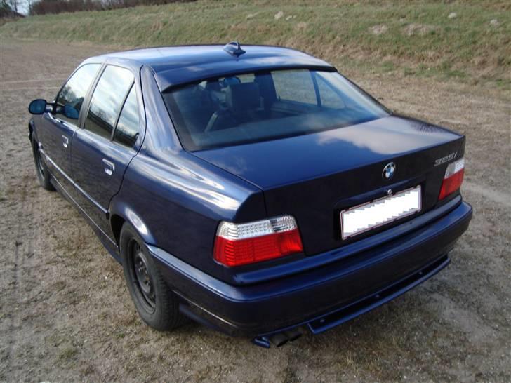 BMW E36 325i (SOLGT) billede 10