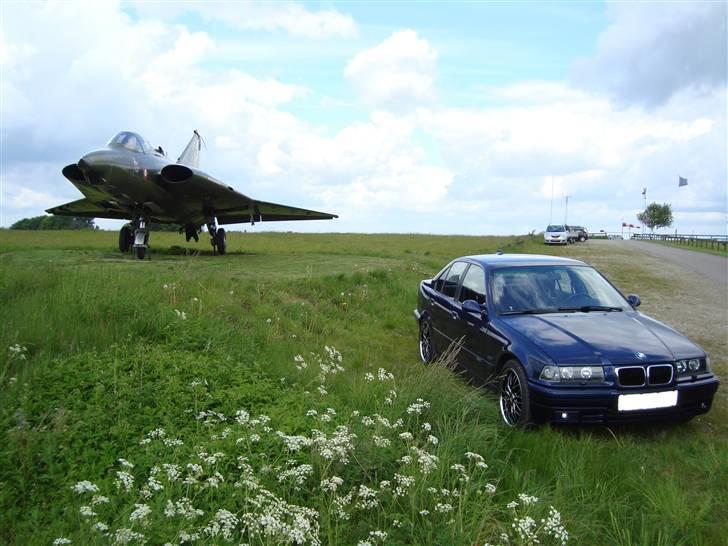 BMW E36 325i (SOLGT) billede 20