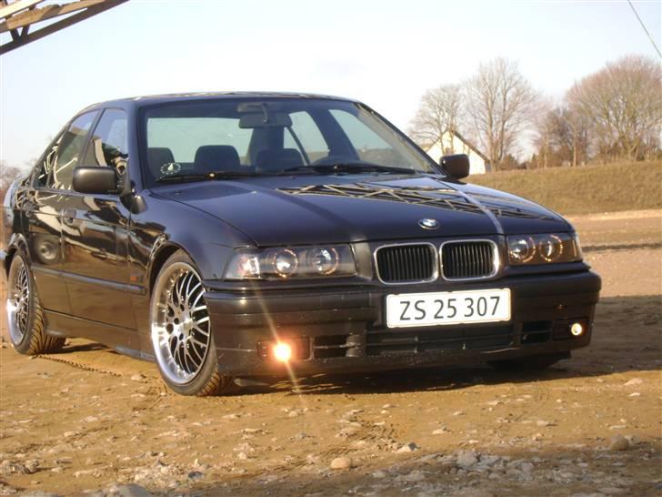BMW 320i E36 (solgt) billede 1