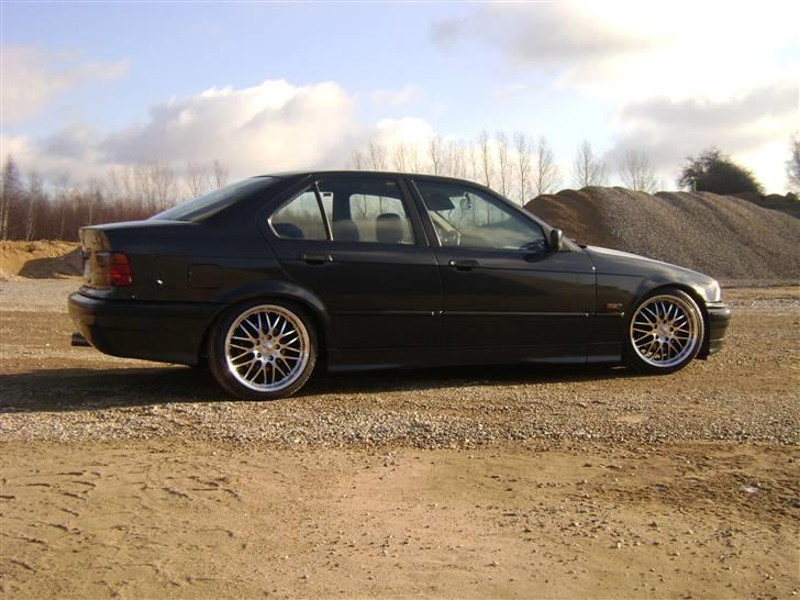BMW 320i E36 (solgt) billede 2