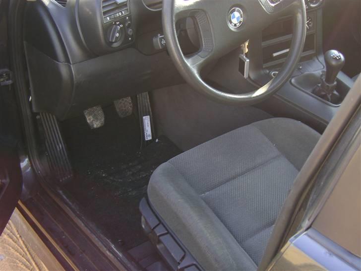 BMW 320i E36 (solgt) billede 3