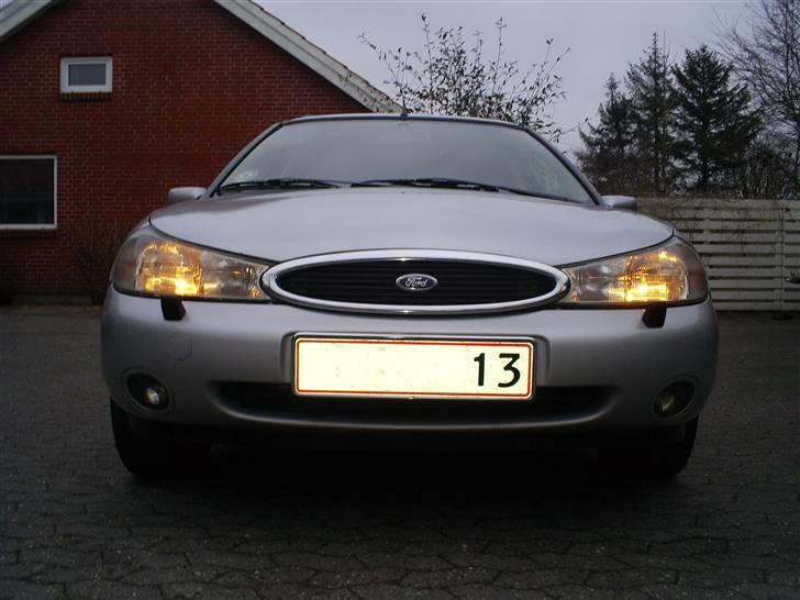 Ford  Mondeo 2.5 V6 - Har nu altid ment at den front ser lidt ond ud billede 2