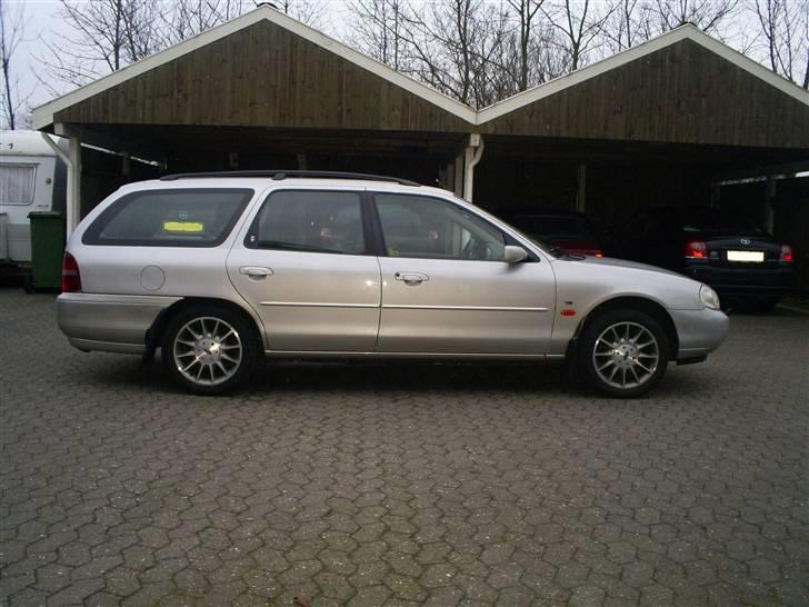 Ford  Mondeo 2.5 V6 - Fine fælge Ik? billede 3