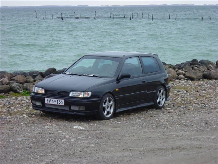 Nissan Sunny sr *SOLGT* billede 1