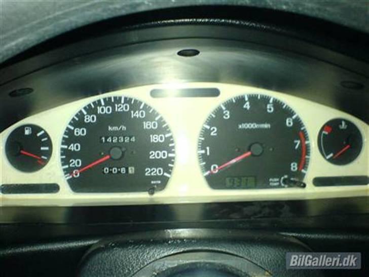 Nissan Sunny sr *SOLGT* billede 6