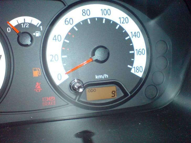 Kia Picanto Exclusive - 9km, holdte ikke længe. billede 8