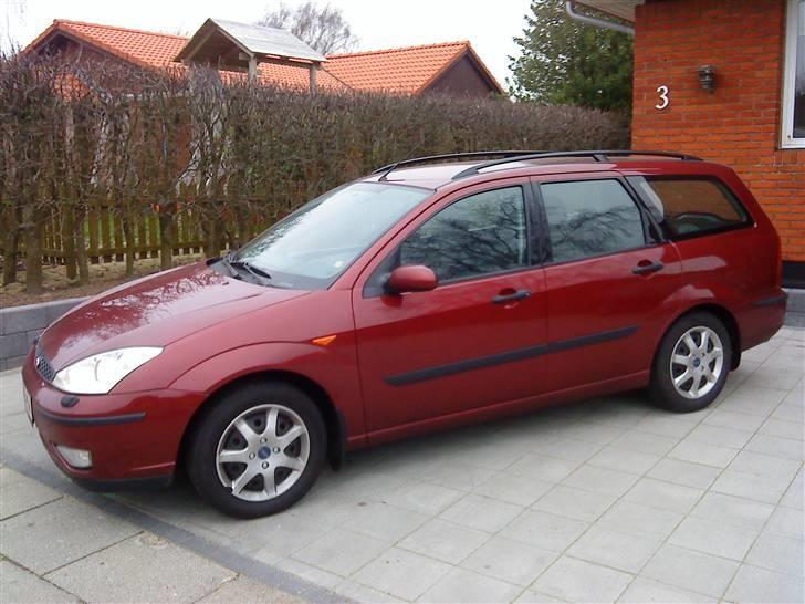 Ford Focus st.car billede 2