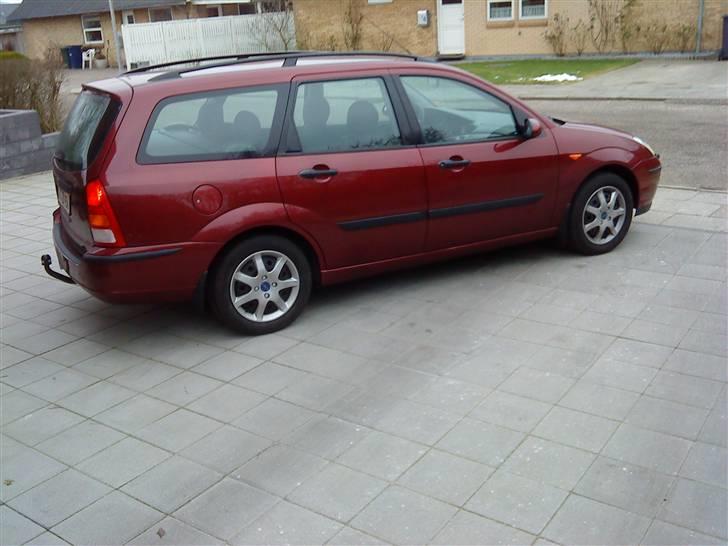 Ford Focus st.car billede 4