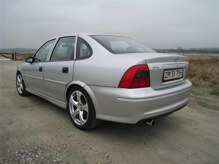Opel Vectra B - SOLGT billede 1