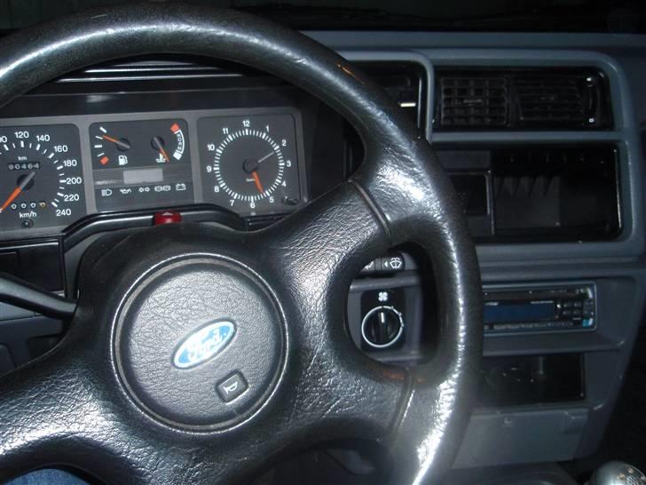 Ford sierra (solgt) billede 3
