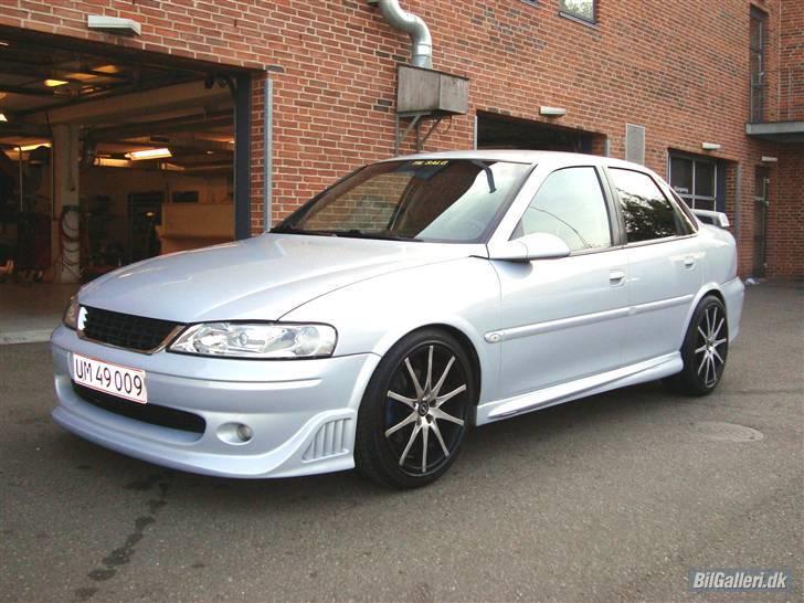 Opel vectra i-500r R.I.P billede 1