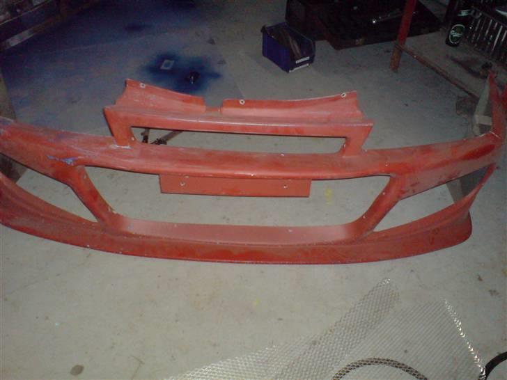 Opel kadett E ¤solgt¤ - frontspoilen. da jeg fik den hjem billede 2