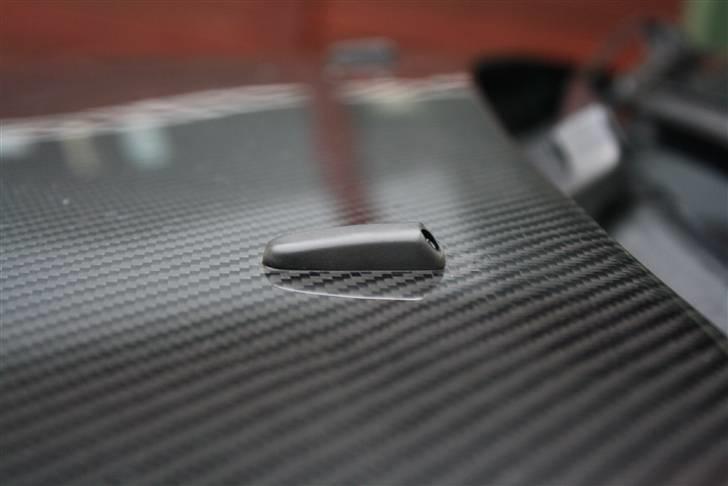 VW Golf 3 Vr6 Syncro SOLGT - Carbon hood med modanifiseret sprinklerdysser. billede 5