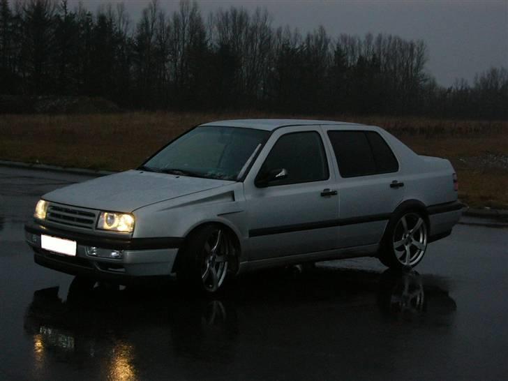 VW Vento CL SOLGT - 4. Februar 09 - Snevejr denne dag! billede 1