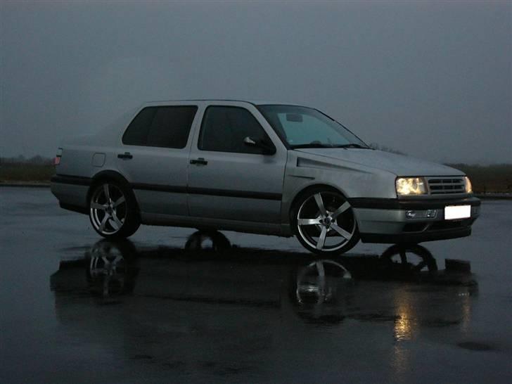 VW Vento CL SOLGT billede 3