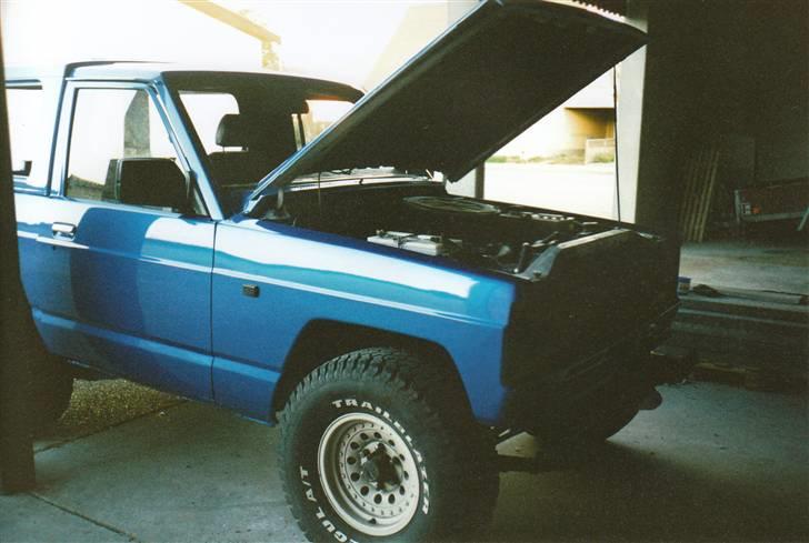 Nissan Patrol 4x4 Pickup - Køler hjelm monteret. billede 6