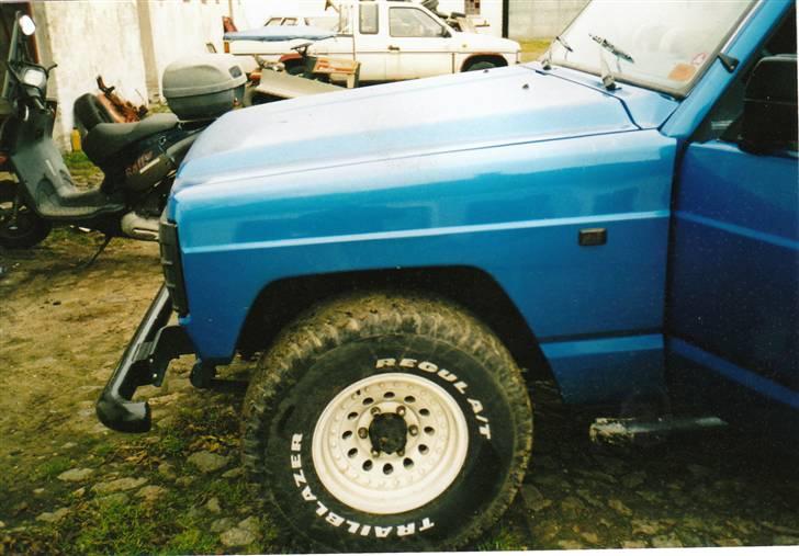 Nissan Patrol 4x4 Pickup - Sorte side blinklys monteret. billede 7