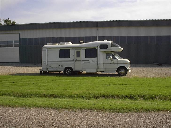 Ford Econoline 350 Born Free P billede 2