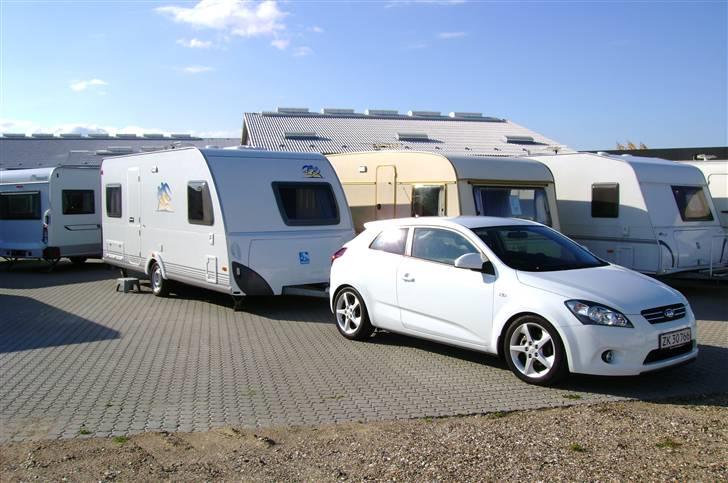 Kia Pro´Ceed Sport 1,6 CRDI   - Lige et med min nye campingvogn efter bilen = ) billede 6
