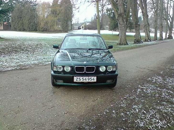BMW 525i Aut. SOLGT 02.12.09 billede 4