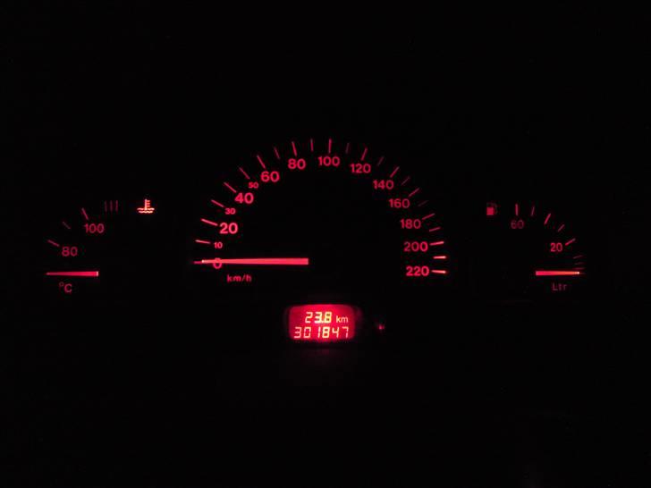 Opel vectra B, Byttet - røde pærer i speedometer! billede 8
