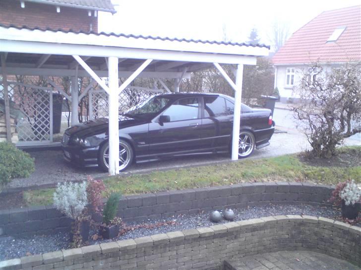 BMW 318 i SOLGT billede 7