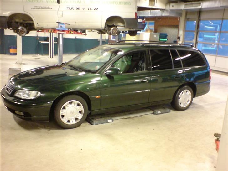 Opel Omega b sta.car  SOLGT billede 7
