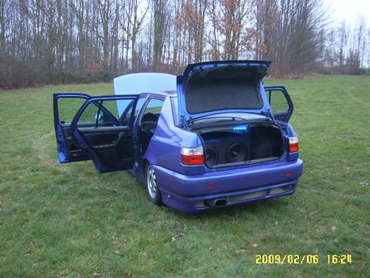 VW Vento Vr6 Highline. Solgt billede 10