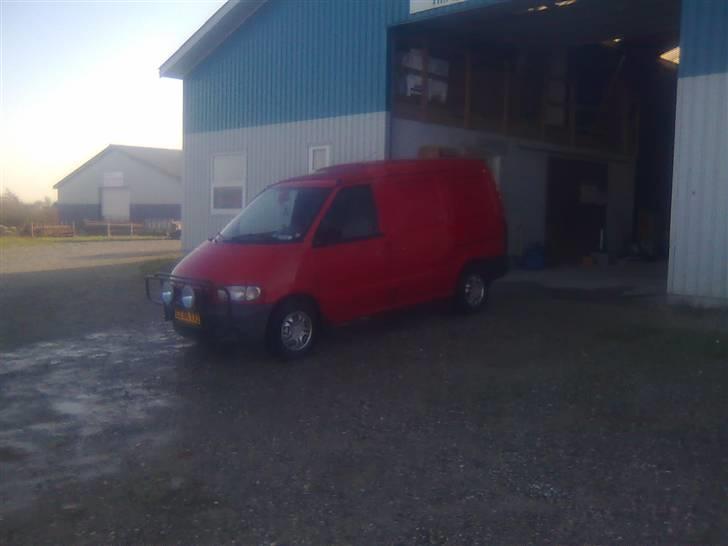 Nissan Serena cargo billede 8