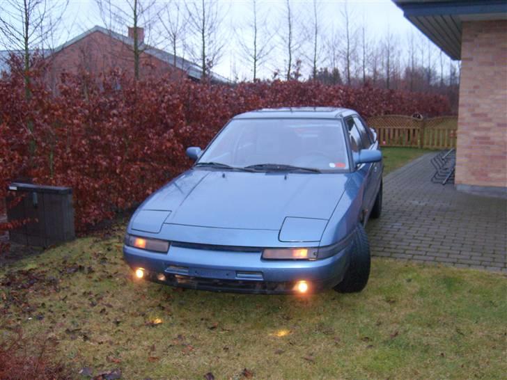 Mazda 323F BG *SOLGT* - Velkommen Til Min Bil (: billede 1