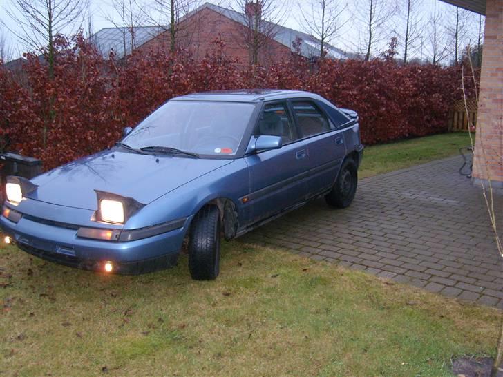 Mazda 323F BG *SOLGT* - Siden billede 3