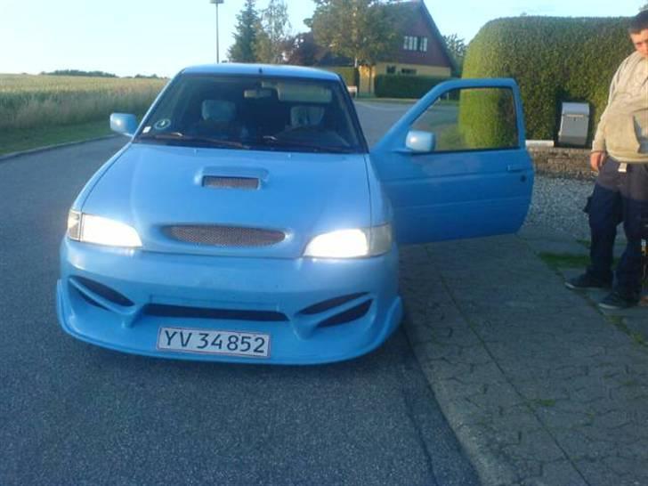 Ford Escort *lidt død * - Nyanskaffet  alt virker..!! billede 1