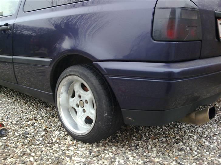 VW Golf 3 1.8 - Solgt - billede 2