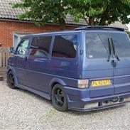 VW Caravelle / Transporter 